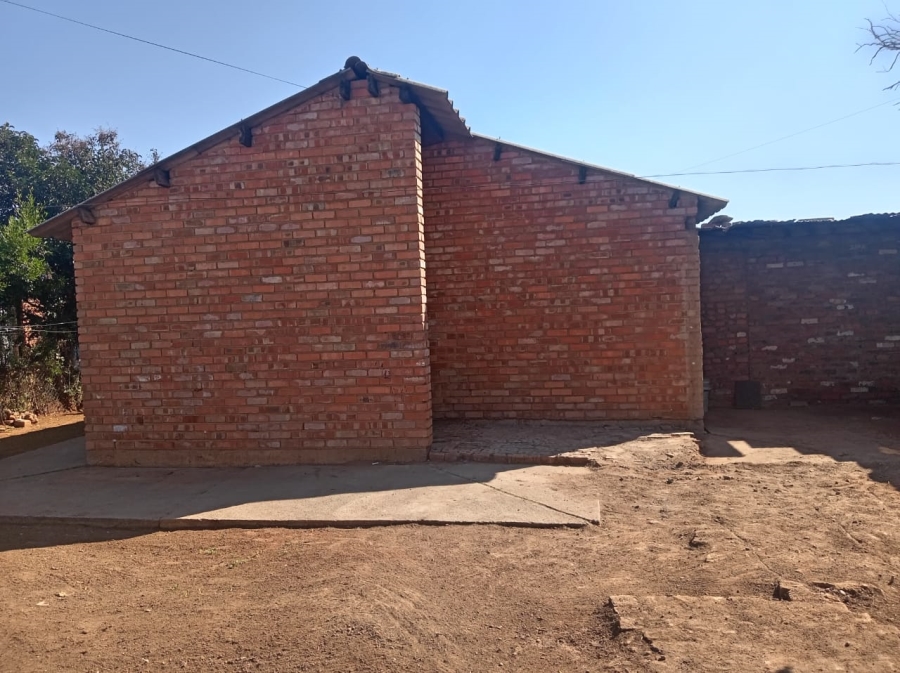 2 Bedroom Property for Sale in Roodepan Northern Cape